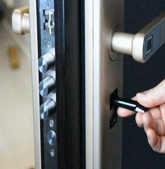 嘉鱼开锁 嘉鱼开锁公司开修指纹锁